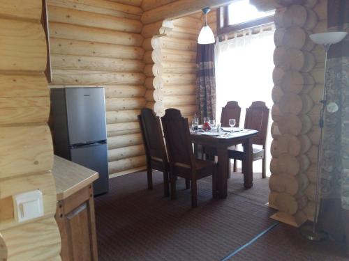 Lavina Hotel - image 4