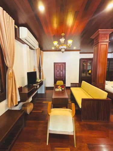 メコンチャーム・リバーサイド