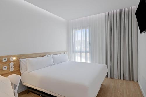 1 queen bed
