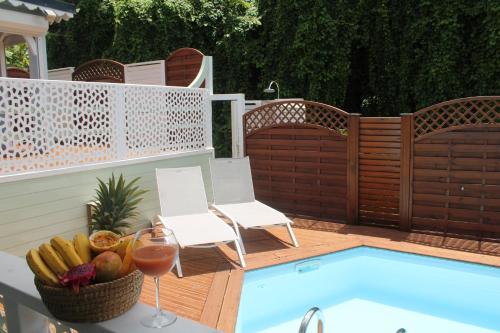 Θέα, Maison Ylang-Ylang in Πουάντ-Νουάρ