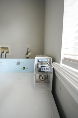 Newark Liberty Gem Brick House - Apt 3 in Newark, USA