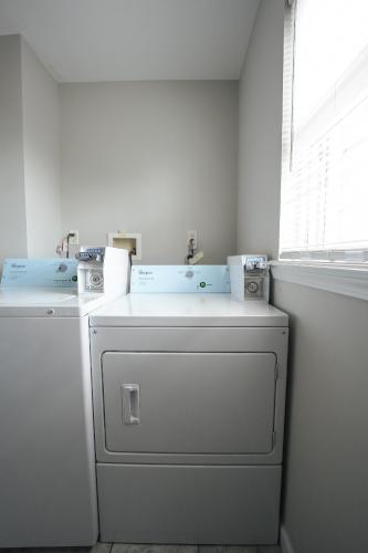 Newark Liberty Gem Brick House - Apt 3 in Newark, USA