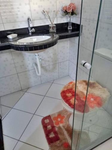 ห้องน้ำ, Casa de veraneio 150 m da praia in คานาเวียอิรัส