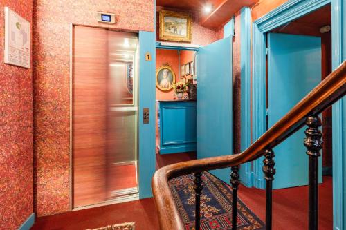 Hotel De Nice in 4th - The Marais