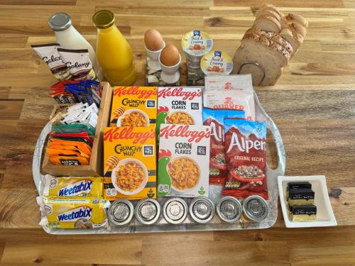 Food and beverages, Lands End Hostel and B&B in Penzance