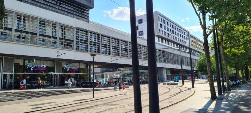 Superbe F1 aux portes de Paris in Le Pre-Saint-Gervais