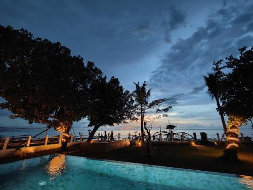 Muara Lovina Hotel near Warung Citra
