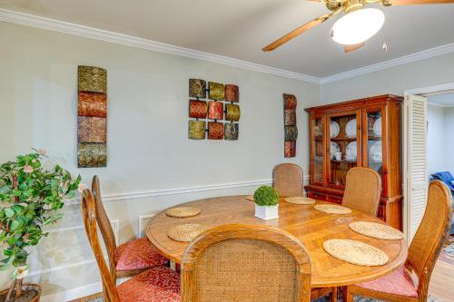 Spacious Plant City Home 1 Mi to Dtwn in Plant City, USA