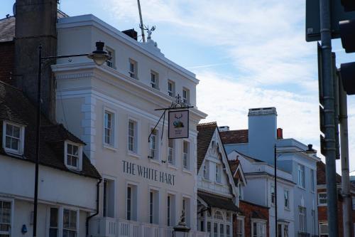 . The White Hart - A Heartwood Inn