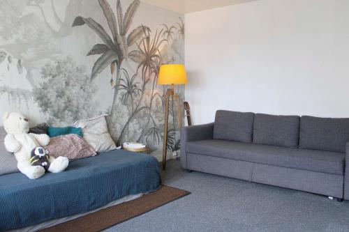 Bright studio in the heart of Paris - image 4