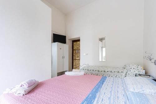 Double Room with Private Bathroom image 10