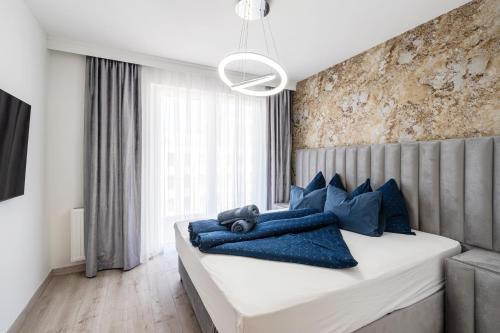 Corvin 5 Stars Luxury Apartment with Free Parking - image 11
