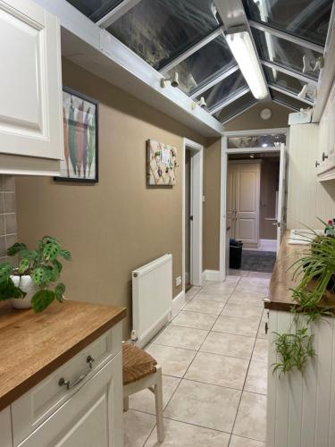 廚房, Wayside , 3 bed , 2 bath charming house close to Lincoln in 其他地區