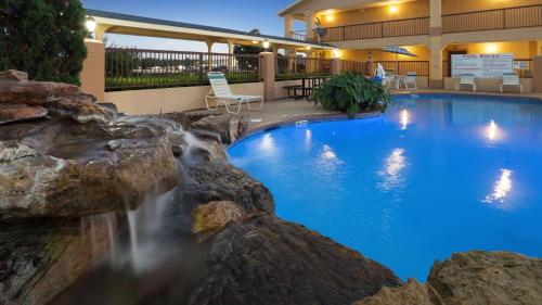 Best Western Angleton Inn - image 10