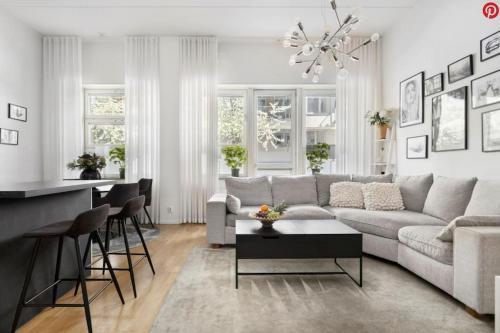 Central med enorm takhöjd, Stockholm (fotografie 10)