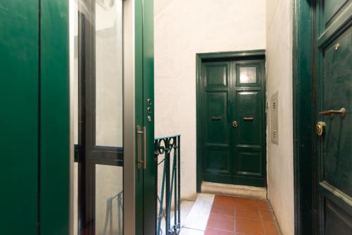 Trevi Apartment, Rome (photo 2)