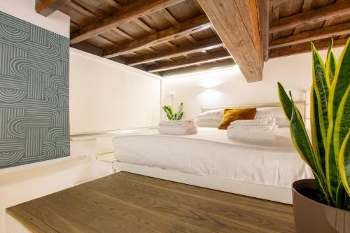Trevi Apartment, Rome (photo 10)