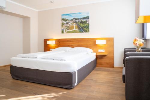 Comfort Double Room image 9