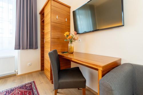 Comfort Double Room image 6