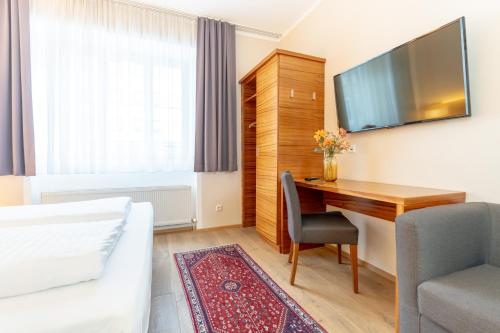 Comfort Double Room image 10