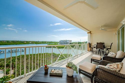 Dolphin Key 504 - Premier in Clearwater Beach, USA