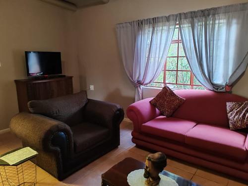 83 on De Lange, Graskop (photo 6)
