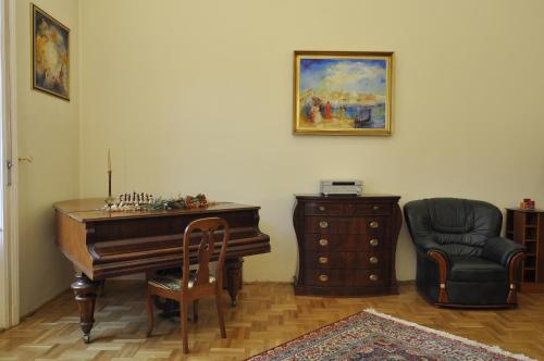 Charming Art Deco Flat, Budapešť (fotografie 9)