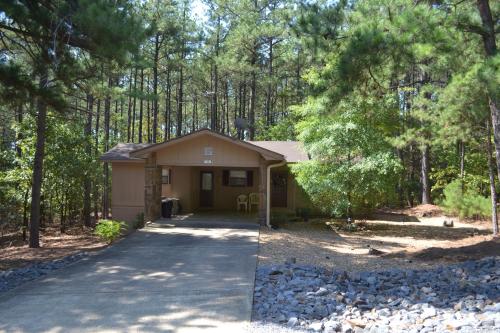 79 Mandarina Drive in Hot Springs Village, USA