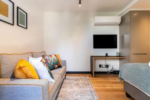 102 Marvol - Beautiful Modern Sea Point Studio With Parking 4