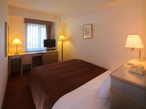 Double Room with Small Double Bed - Non-Smoking