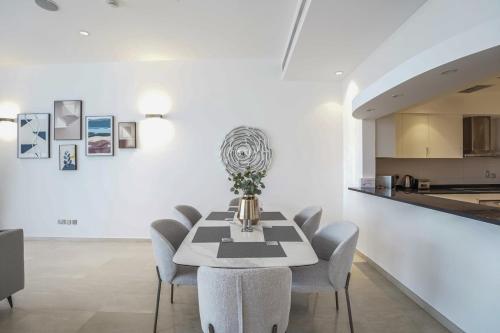 Oceana Baltic Palm West Beach Views 3 bd Sleeps 7, Dubai (foto 6)