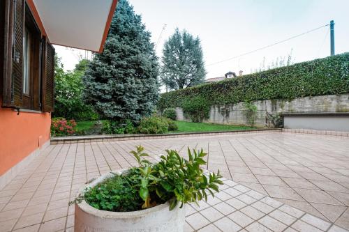 Villa con Giardino Privato a Scanzorosciate gîte à louer Brusaporto