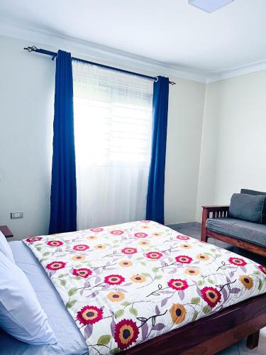 One-Bedroom Apartment image 9