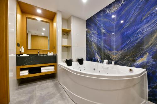 Джакузі, Radisson Hotel Mersin in Мерсін