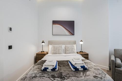 Luxury at Beachside Al Sultana Jumeirah Shoreline - DVH Holiday Homes - image 6
