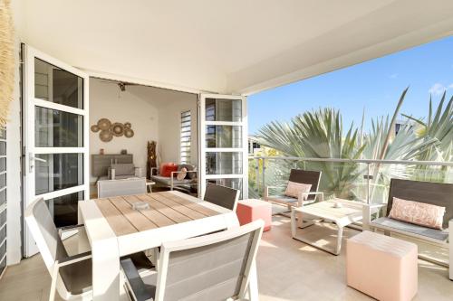 Balcony/terrace, Delfins Beach Resort Bonaire, Tapestry Collection by Hilton in Kralendijk