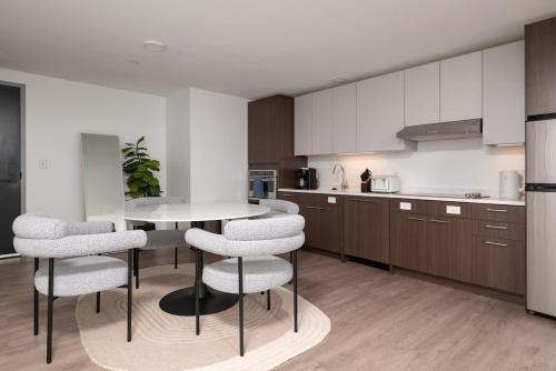 Upscale 1BR near MIT Harvard with Parking in Area Iv