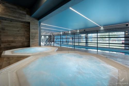 Baltini Premium Apartament Kasprowicza 20 A-B z basenem saunami i jacuzzi - image 4