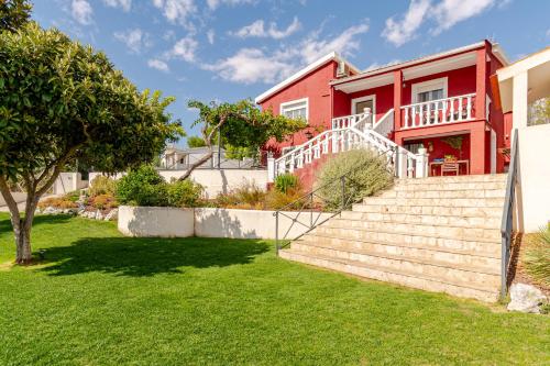 Dārzs, Casa Rural Senda de los Lobos in Uclés