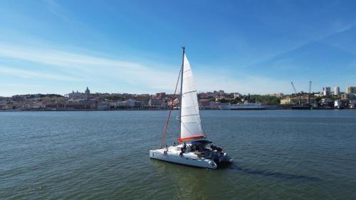 Catamaran Corto Maltese III, Lisabon (fotografie 8)