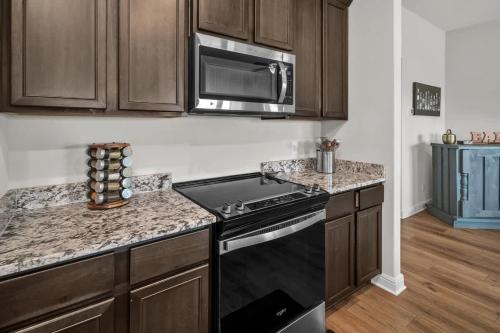 Thorpe Hollow BRAND NEW 4 BR Home in Converse in San Antonio, USA