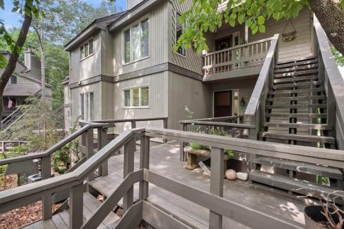 Ridgeview Condo - Mountain Golf Course Views Access to Big Canoe Amenities in Holcomb, USA