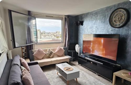 Grand appartement proche métro quartier la defense - Location saisonnière - Courbevoie