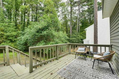 5 Mi to Dtwn Pet-Friendly Townhome in Raleigh in Raleigh, USA