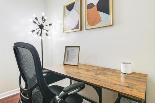 5 Mi to Dtwn Pet-Friendly Townhome in Raleigh in Raleigh, USA