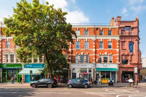 Highlife and Islington - by Out of Office Lifestyle - image 13