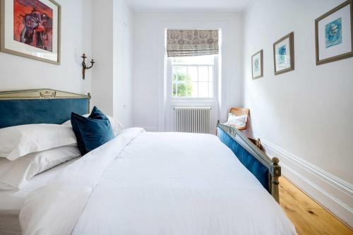 Highlife and Islington - by Out of Office Lifestyle - image 14