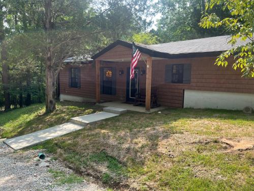 . Cozy Cabin Retreat for Your Perfect Getaway