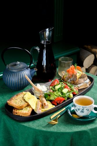 Food and beverages, Hyuga in Dzoraget