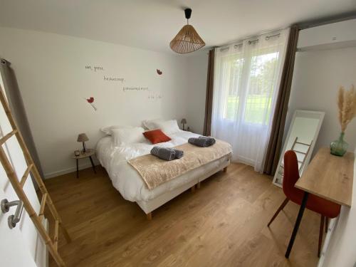 Les Aulnays – Arnage, AR